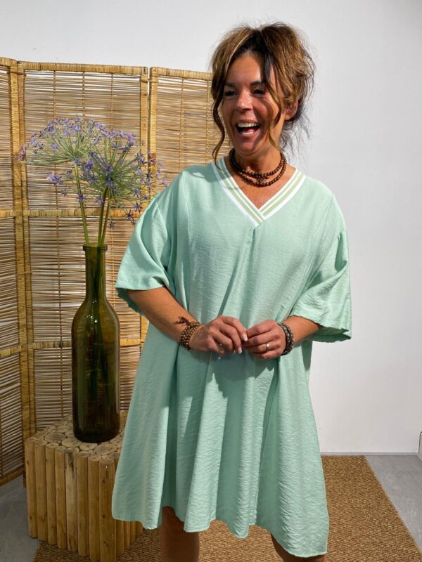 Mii Mint Dress met Bies V-hals - Afbeelding 3