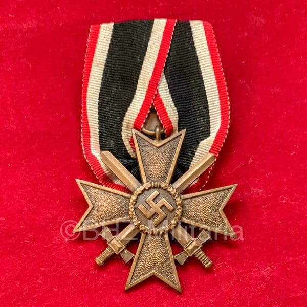 Einzelspange Kriegsverdienst Kreuz 2. Klasse mit Schwertern
