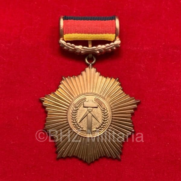 Vaterländischer Verdienstorden der DDR in Brons