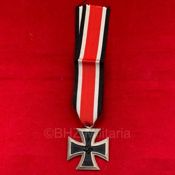 IJzeren Kruis 2e Klasse 1939 - 106 - Gebrüder Schneider