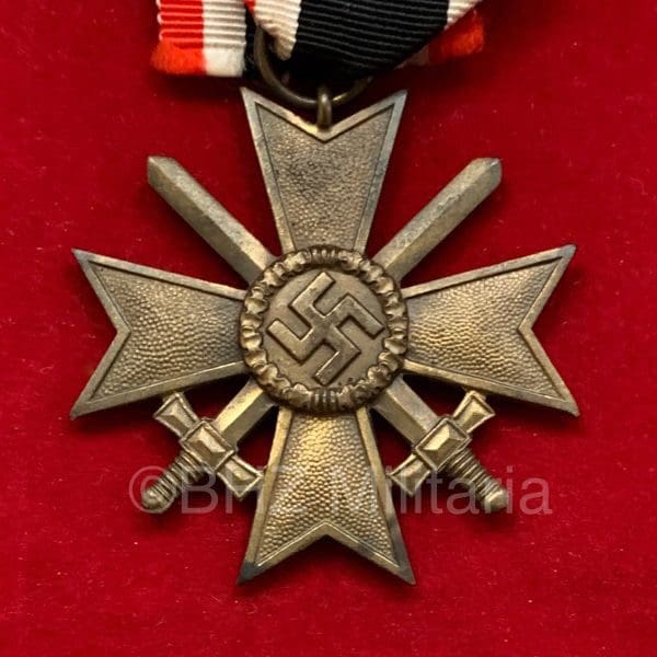 Kriegsverdienstkreuz 2. Klasse met Zwaarden