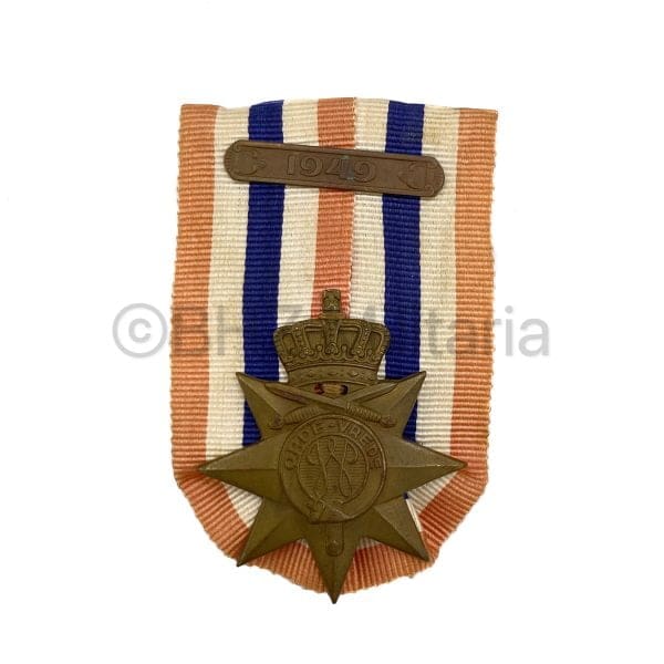 Ereteken voor Orde en Vrede met Gesp 1949
