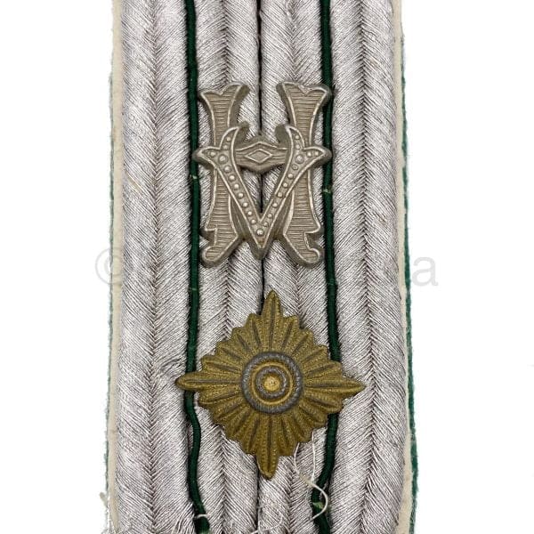 Schouderstukken - Schulterklappen - Oberleutnant Heeres Verwaltung