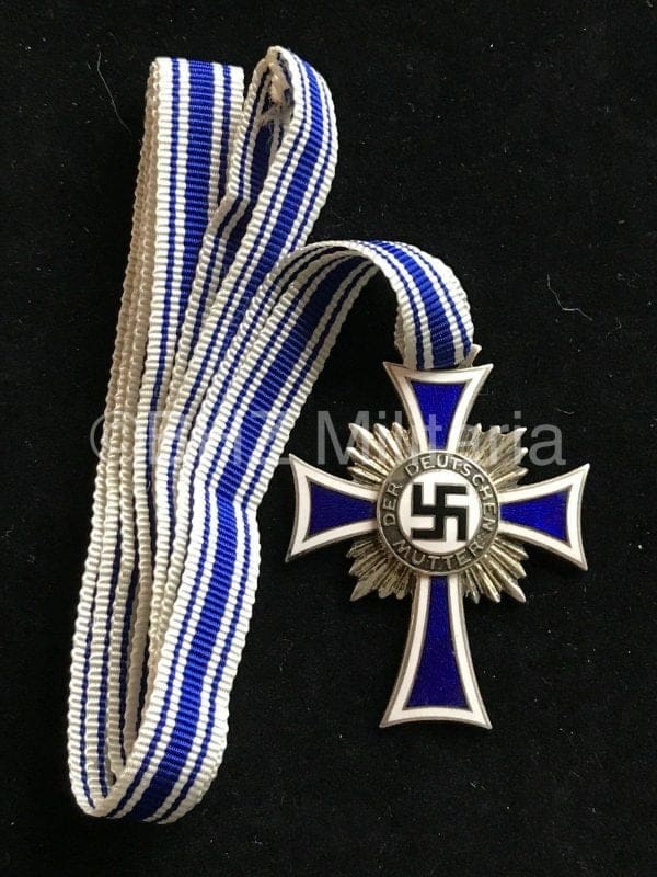 foto Ehrenkreuz der Deutschen Mutter 2. Stufe – Zilver