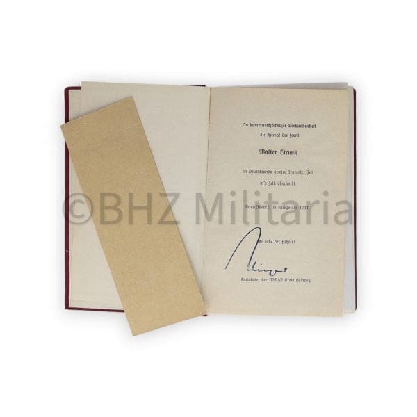 Mein Kampf Tornister uitgave 1940 met opdracht en boekenlegger