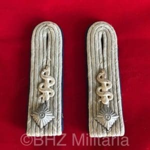 Schouderstukken Luftwaffe Medical Unit OberLeutnant