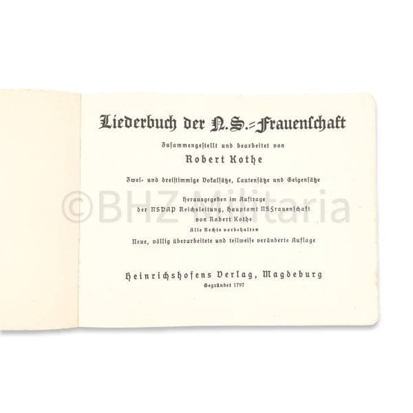 NS Frauenschaft Ledenspeld M1/13 met Liederbuch