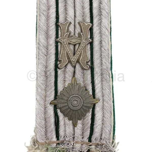Schouderstukken - Schulterklappen - Oberleutnant Heeres Verwaltung