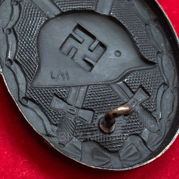 Verwundentenabzeichen 1939 zwart L/11 - Wilhelm Deumer