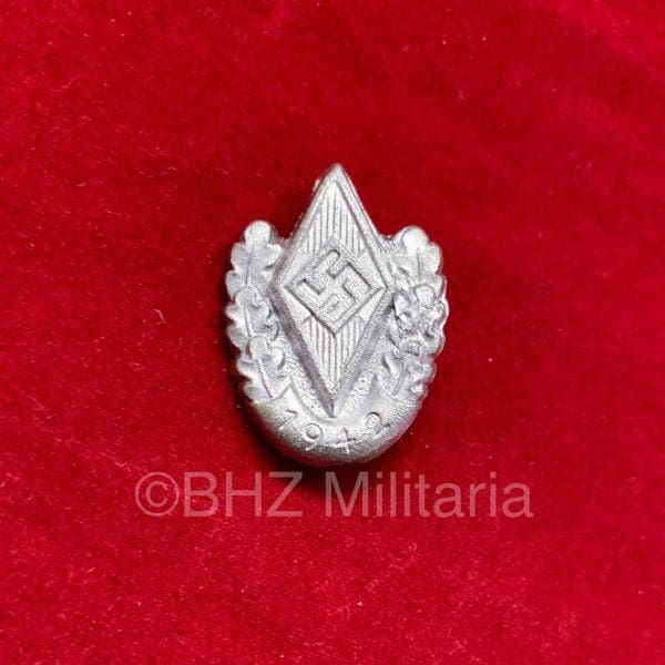 Hitlerjugend (HJ) Siegernadel 1942