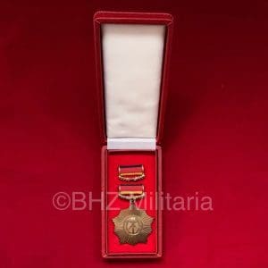 Vaterländischer Verdienstorden der DDR in Brons