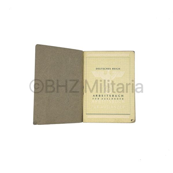 Arbeitsbuch für Ausländer + OST badge