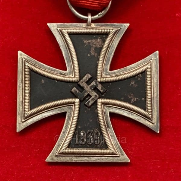 IJzeren Kruis 2e Klasse 1939 - 27 - Maria Schenkl