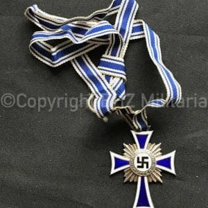 Ehrenkreuz der Deutschen Mutter 2. Stufe – Zilver