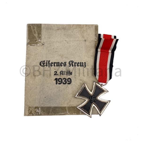 IJzeren Kruis 2e Klasse Walter & Henlein met Zakje