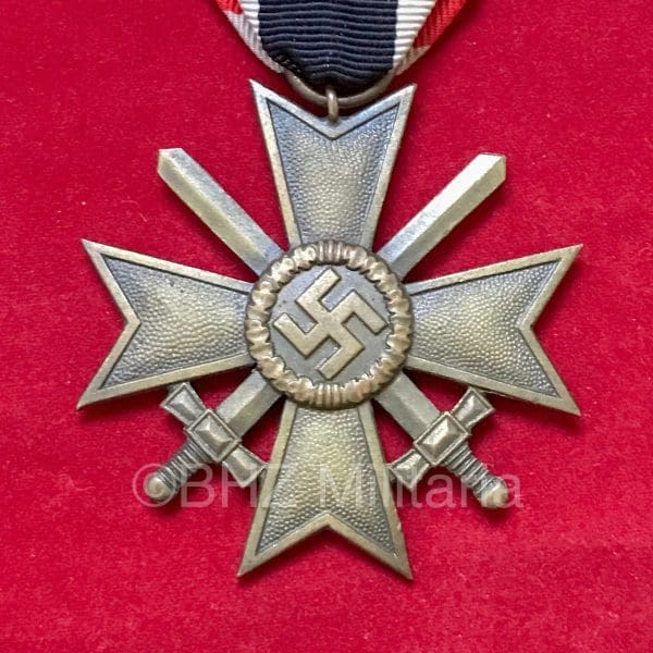 Kriegsverdienstkreuz 2. klasse mit Schwertern