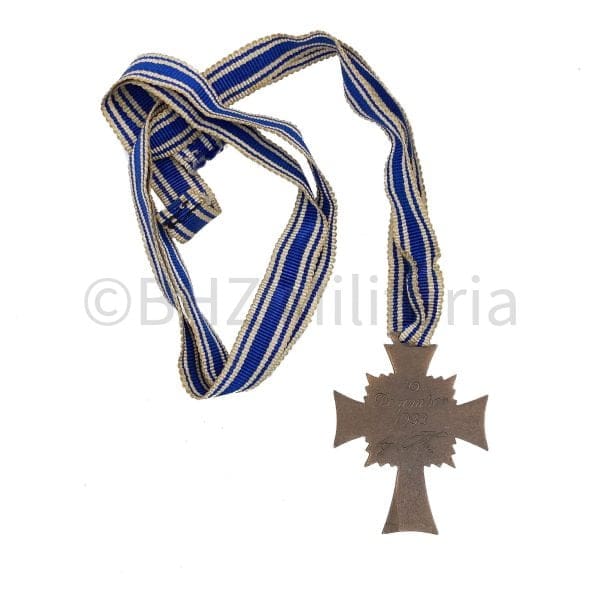 Mutterkreuz Bronze