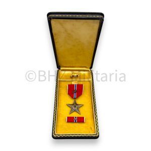 bronze star medal with oak leaf cluster