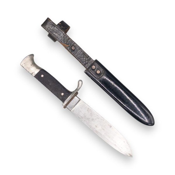 hitlerjugend dolk (fahrtenmesser) tiegelwerk riemberg.schl. rzm m7/81 1940