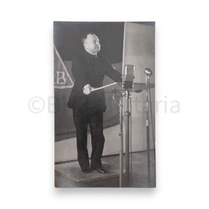 ansichtkaart/foto anton mussert achter spreekgestoelte