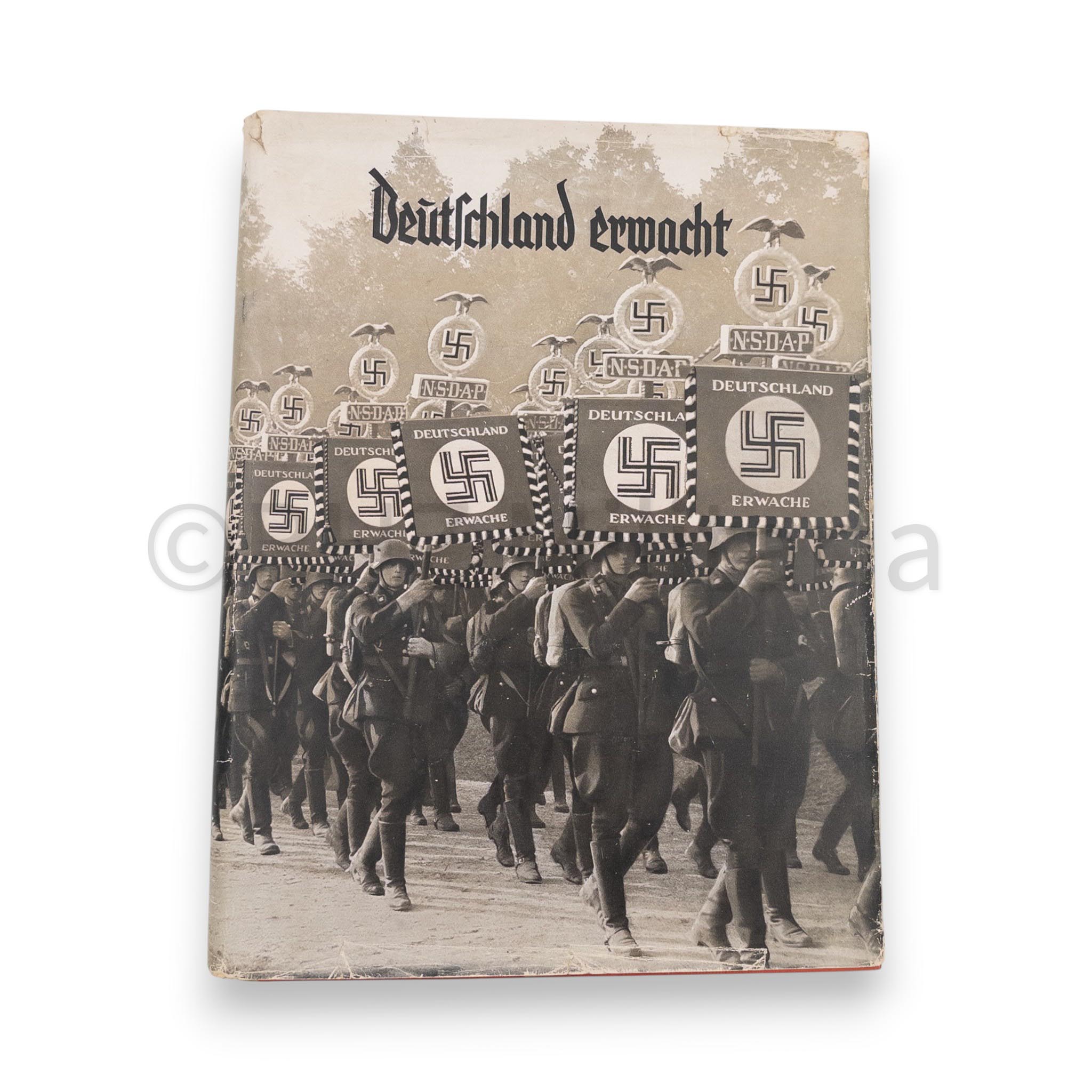 Deutschland Erwacht Sigarettenalbum met Rode Kaft Origineel