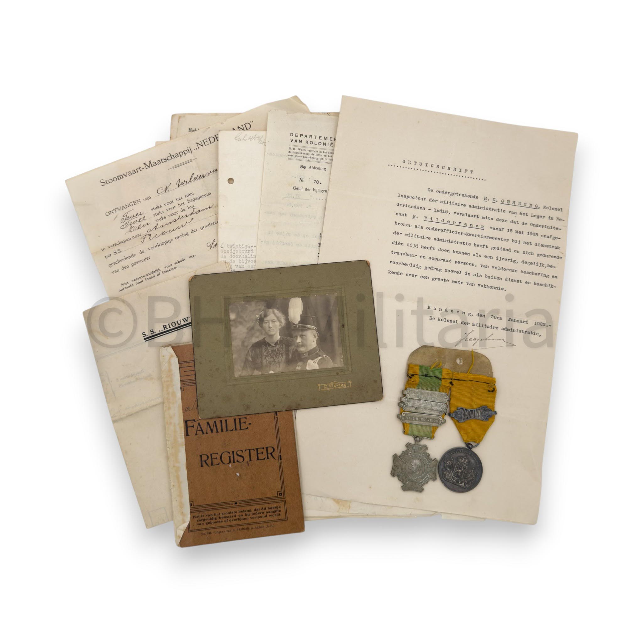 KNIL Persoonsdossier – Expeditiekruis met 4 gespen & Trouwe Dienst XVIII – Archief 1890–1941