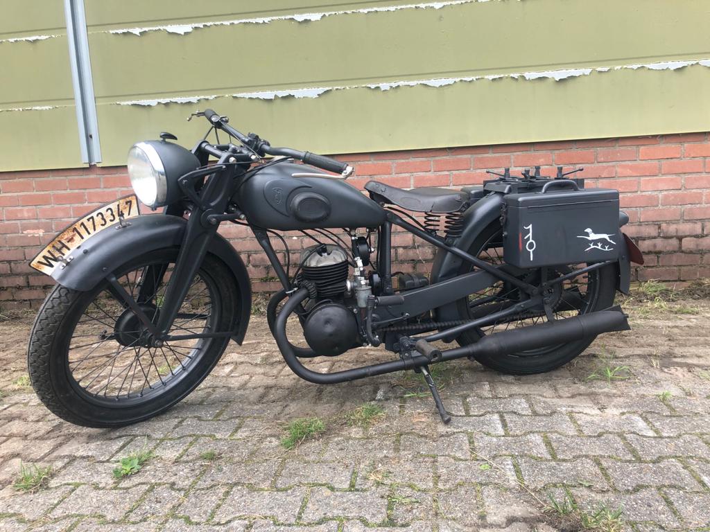 German Wehrmacht Zündapp DB200 Motorrad (1)
