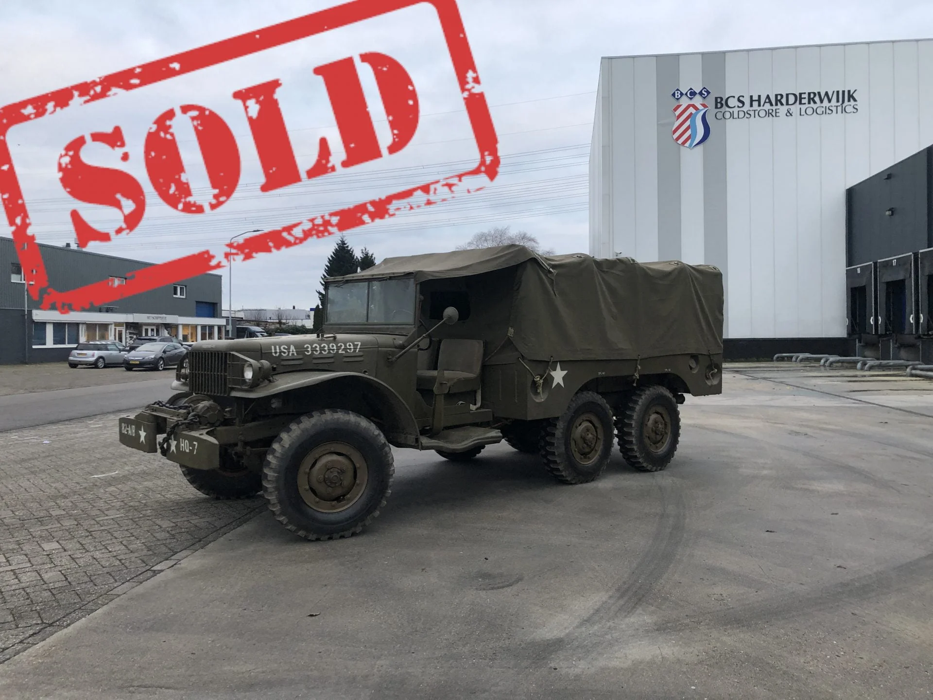 U.S Dodge weapon carriers 63, 1943 (2)