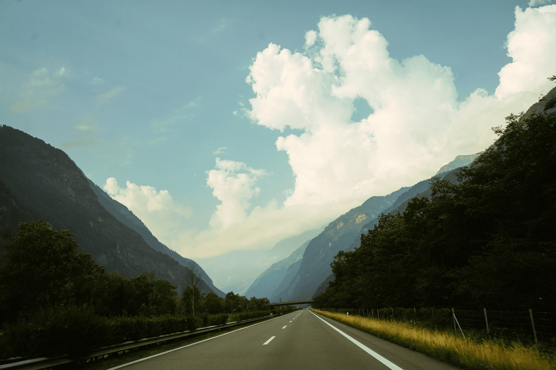 Roadtrip Schweiz aufm dem Weg zum nächsten Stellplatz