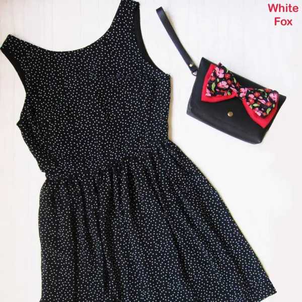 Clutch with red bow