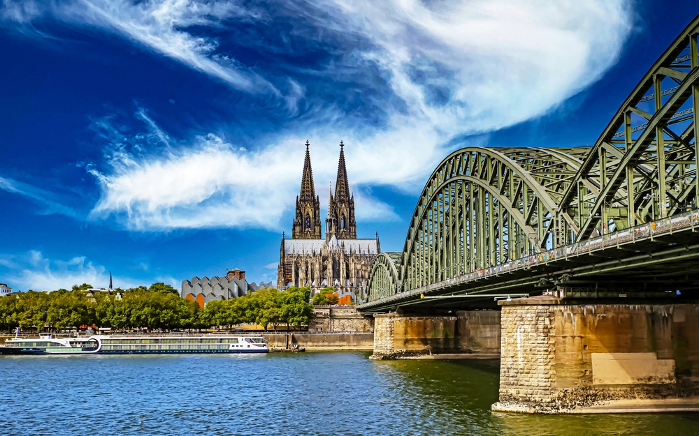 Beautiful,River,Rhine,(rhein),River,Skyline,,Medieval,Gothic,Dome,,Hohenzollern