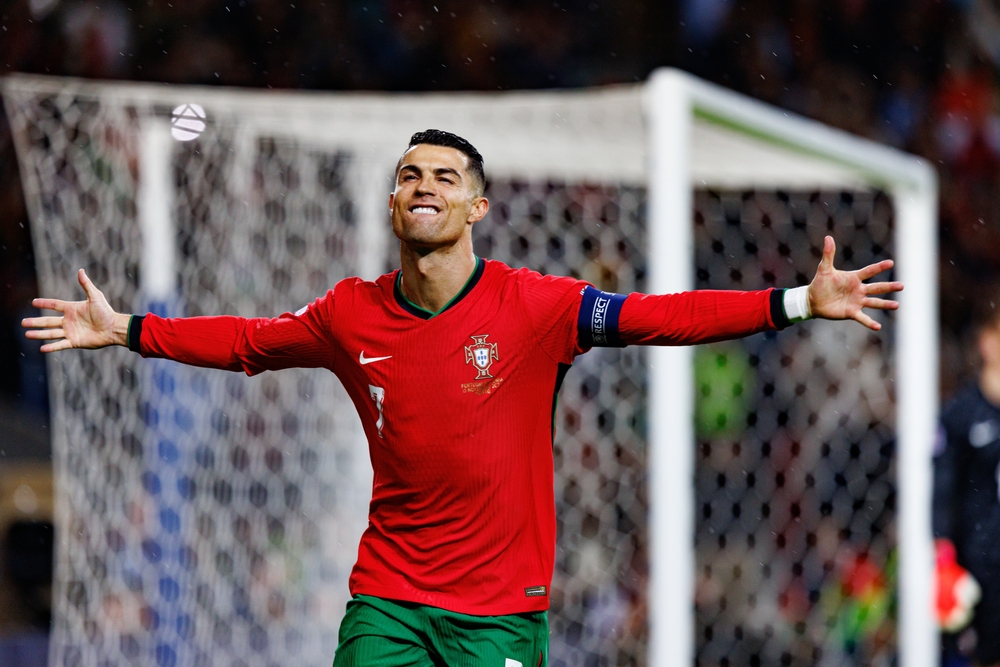 Cristiano Ronaldo plaća Cristiano Ronaldo plaća