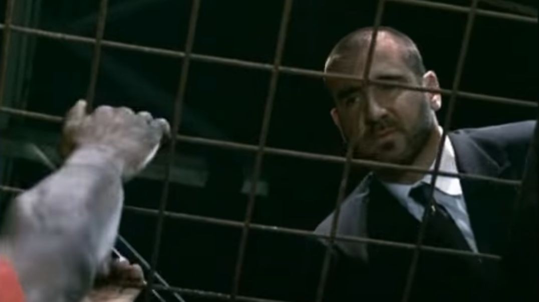 NIKE Football Spot 2002 - The cage (la gabbia)