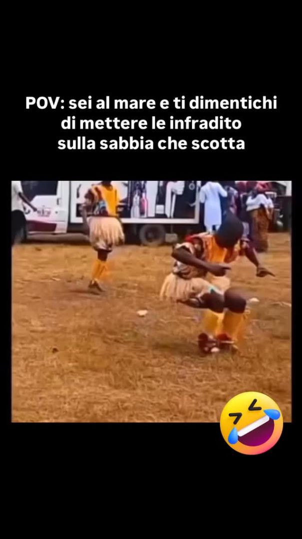 Quando sei al mare e non ti vuoi bruciare i piedi
