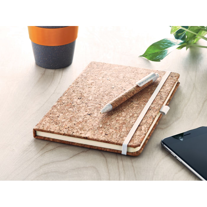 A5 cork notebook with pen Beige item ambiant picture