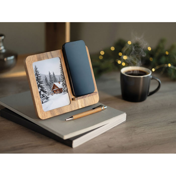 Acacia frame & charger 15W Legno item ambiant picture