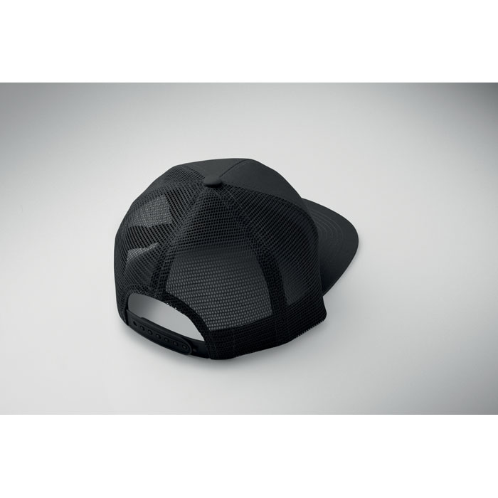 7 panel flat visor cap Nero item ambiant picture