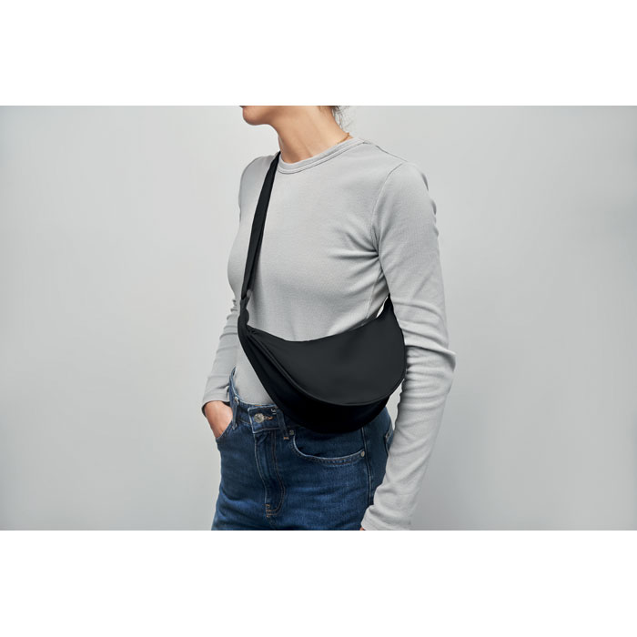 Sling bag in 400D Oxford Nero item picture 7