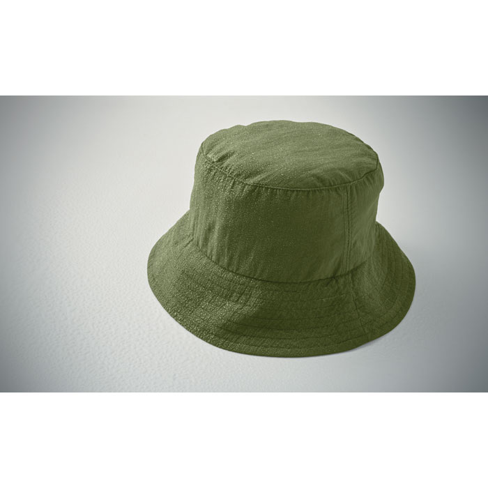 Cappellino impermeabile Verde Militare item detail picture