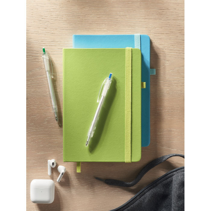 Notebook A5 in PU riciclato Lime item ambiant picture