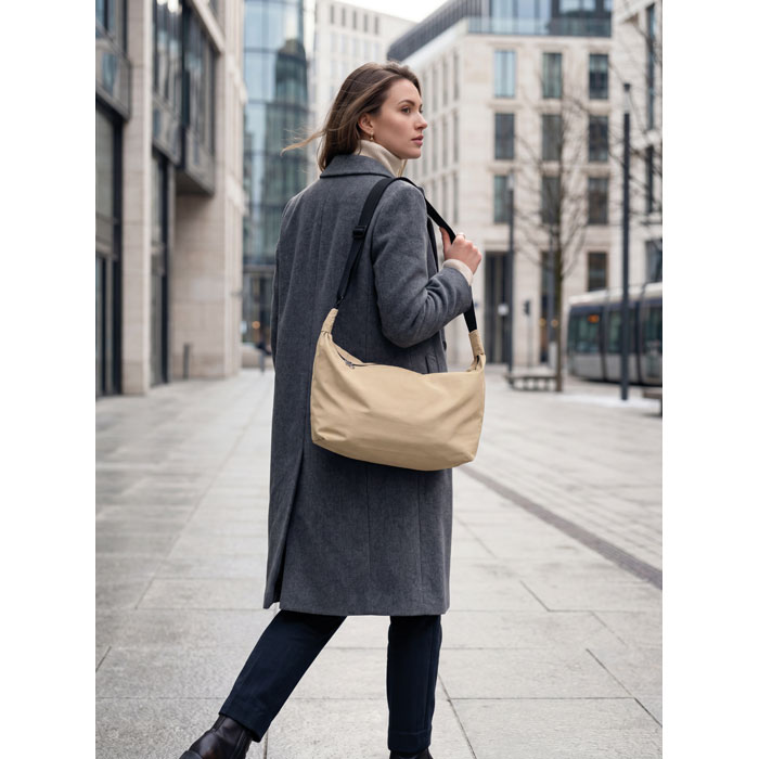Nylon cross body urban bag Cachi item ambiant picture