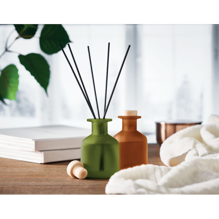Home fragrance reed diffuser Verde item ambiant picture