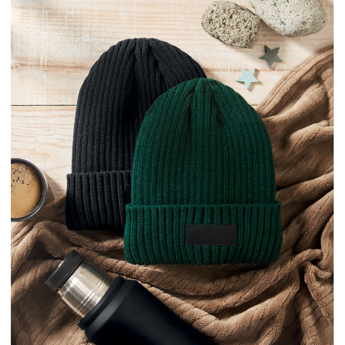 3M knitted beanie with cuff Verde Scuro item ambiant picture