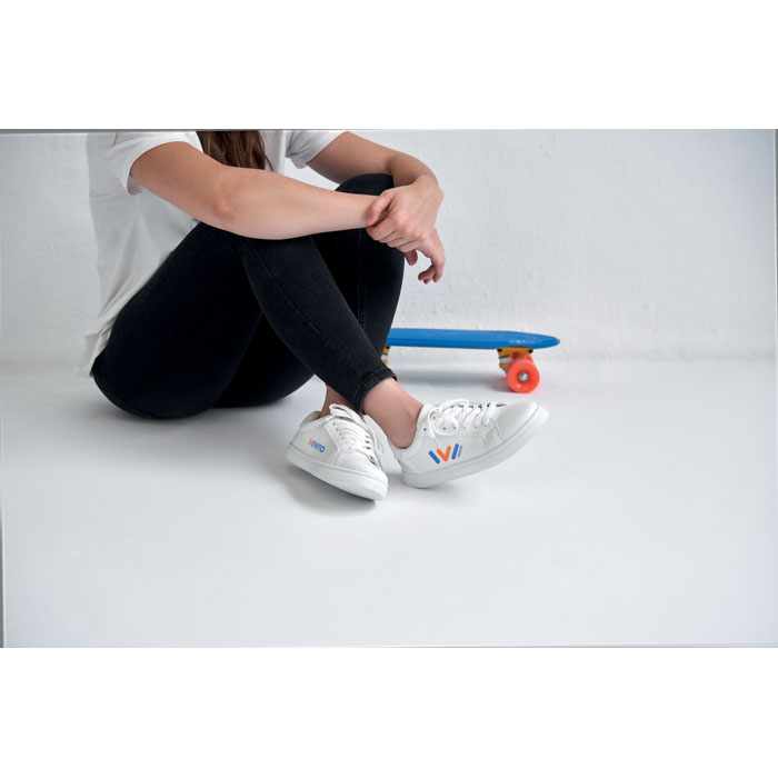 Scarpe da ginnastica in PU 39 Bianco item ambiant picture