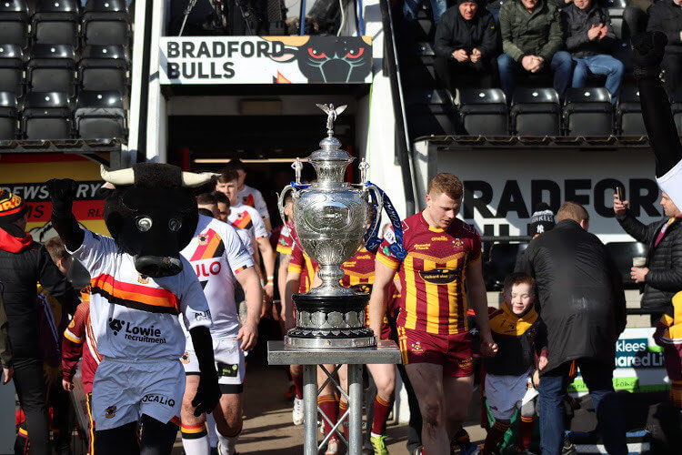 Owen leading out Underbank against Bradford Bulls at Tetley&rsquo;s Stadum, Dewsbury in Challenge Cup round 4 in Feb 2020. Bulls won 22-0. Underbank had beaten Lock Lane (Cas), Distington and then West Wales Raiders down there (30-8) to reach round four. Restall, full-back, scored three tries.