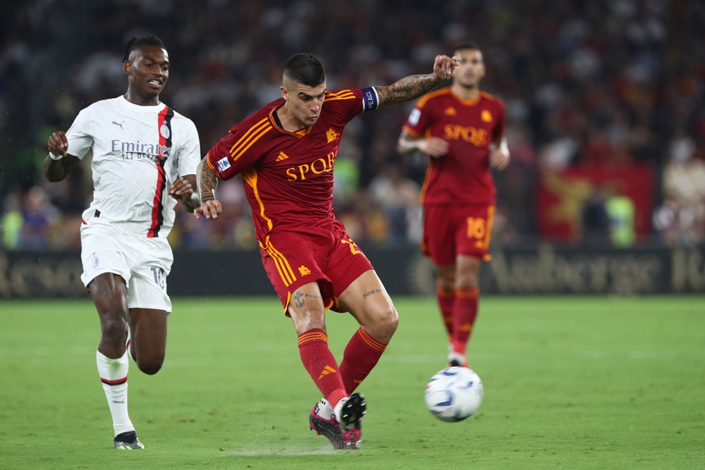 Rome,,Italy,01.09.2023:,Rafael,Leao,Of,Milan,,Gianluca,Mancini,Of,Roma-Milan