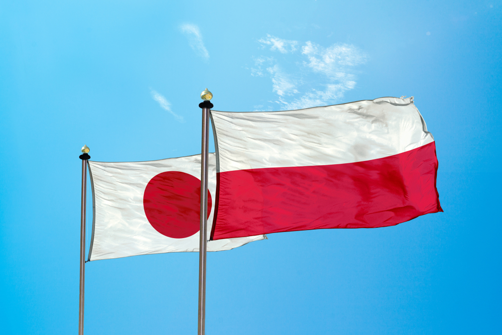Japan,And,Poland,Flag,On,The,Mast,Polonia-Giappone 