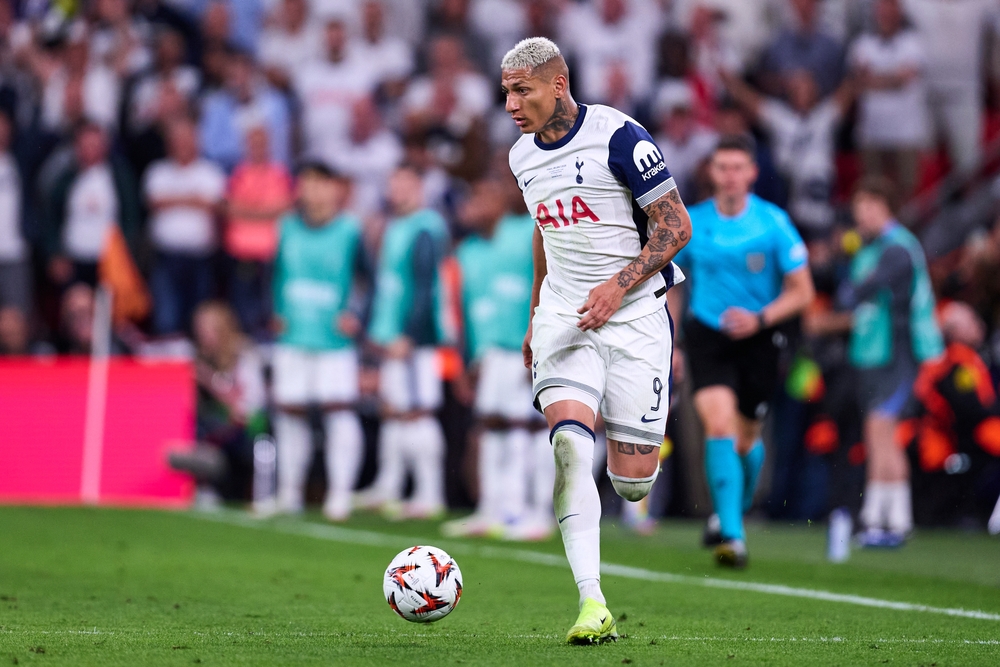 Richarlison,Of,Tottenham,Hotspur,With,The,Ball,During,The,Uefa,Tottenham-Aston Villa