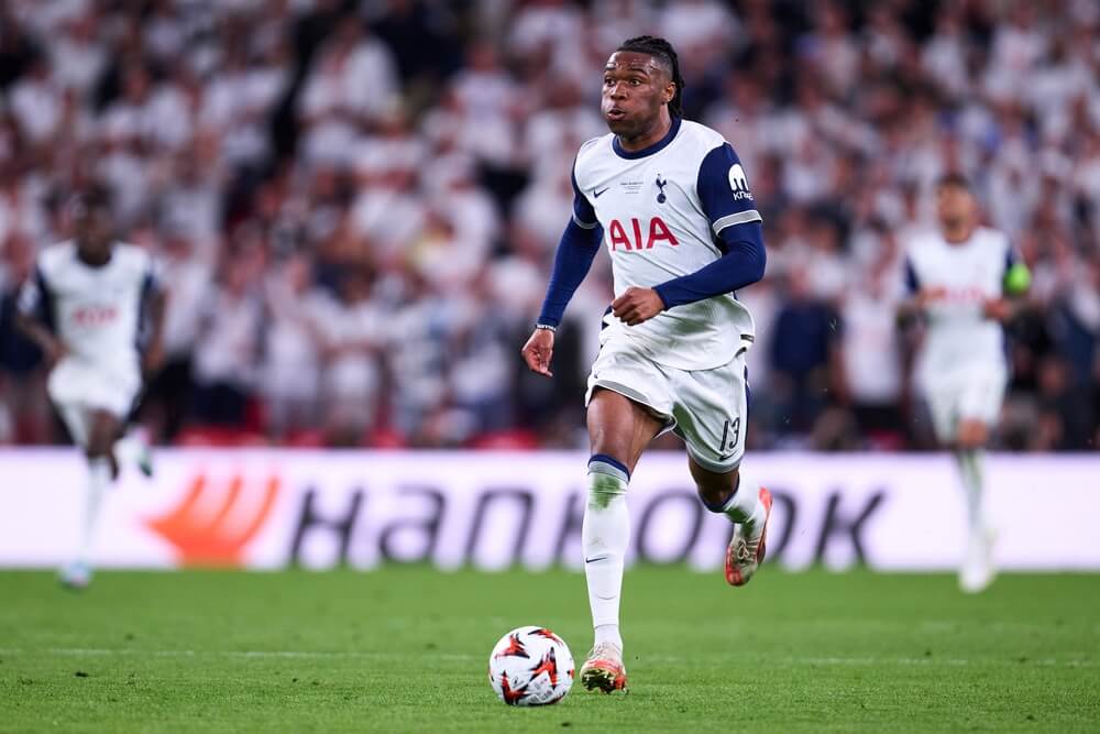 Destiny,Udogie,Of,T.,Hotspur,With,The,Ball,During,The,Tottenham-Manchester United