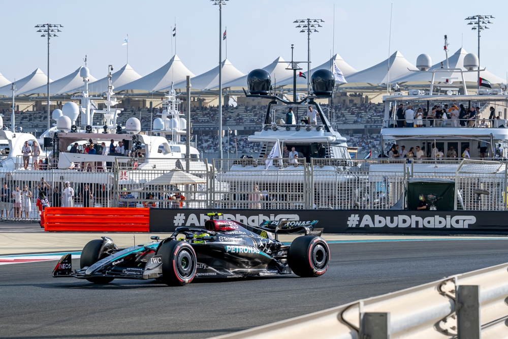 Abu,Dhabi,,United,Arab,Emirates, ,December,07,,2024:,Lewis,GP di Abu Dhabi